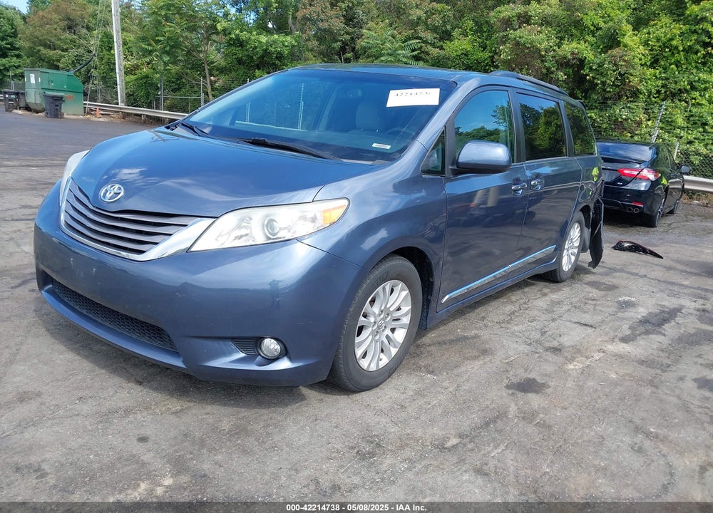 2016 TOYOTA SIENNA XLE PREMIUM 8 PASSENGER VIN: 5TDYK3DC0GS766059