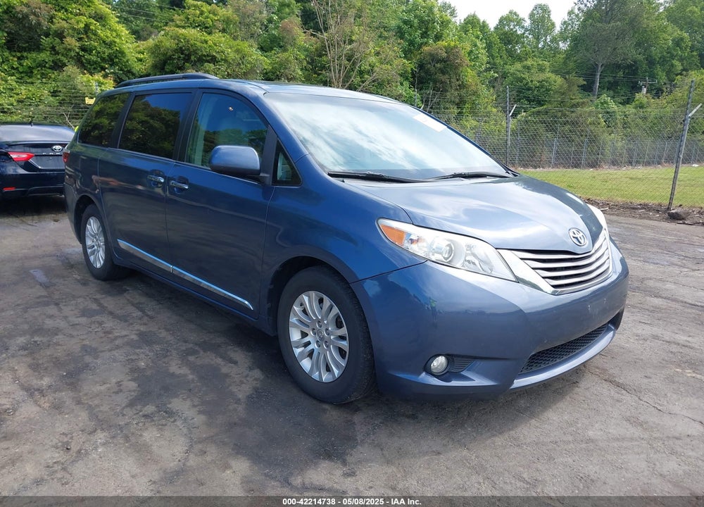 2016 TOYOTA SIENNA XLE PREMIUM 8 PASSENGER VIN: 5TDYK3DC0GS766059