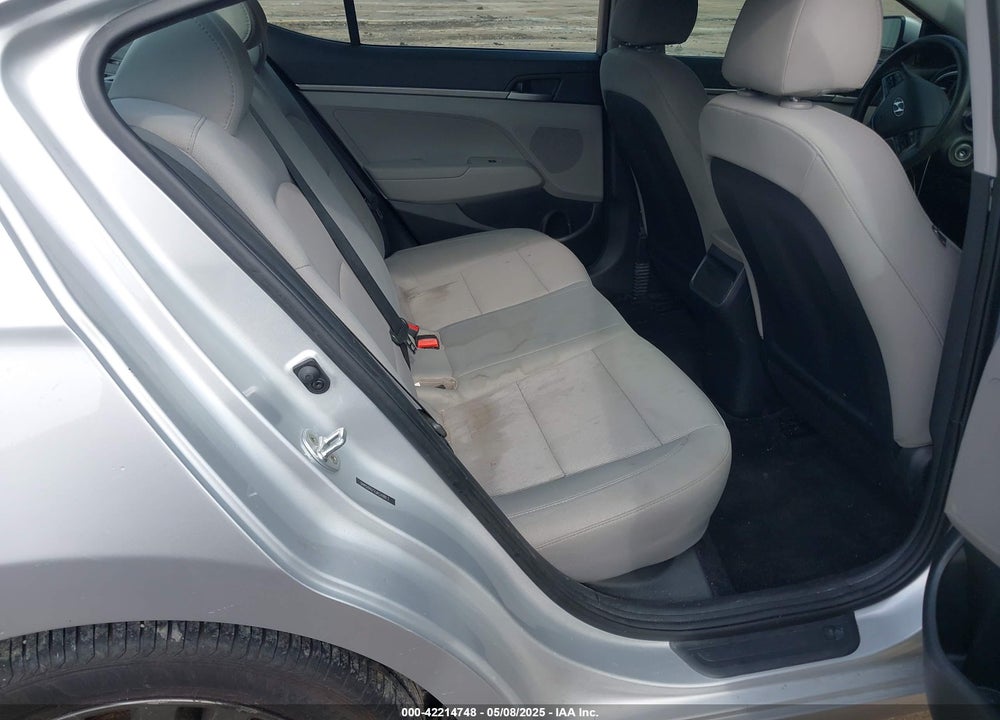 2018 HYUNDAI ELANTRA VIN: 5NPD84LFXJH248813