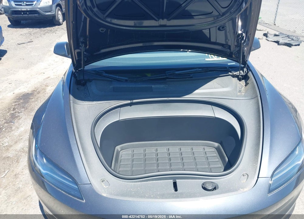 2024 TESLA MODEL 3 LONG RANGE DUAL MOTOR ALL-WHEEL DRIVE/REAR-WHEEL DRIVE VIN: 5YJ3E1EA3RF784002