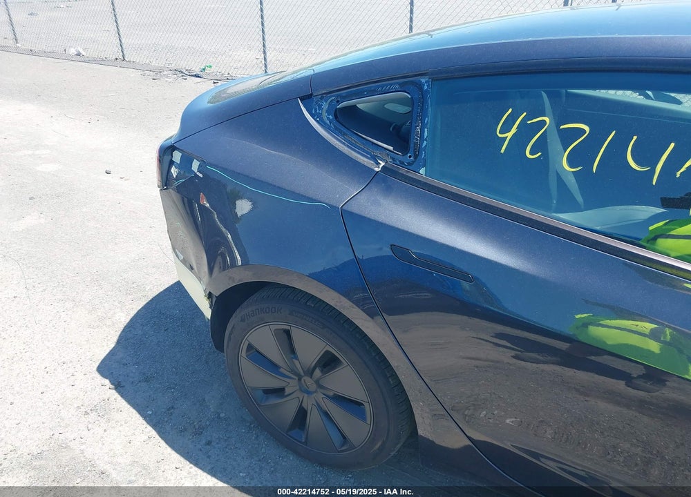 2024 TESLA MODEL 3 LONG RANGE DUAL MOTOR ALL-WHEEL DRIVE/REAR-WHEEL DRIVE VIN: 5YJ3E1EA3RF784002