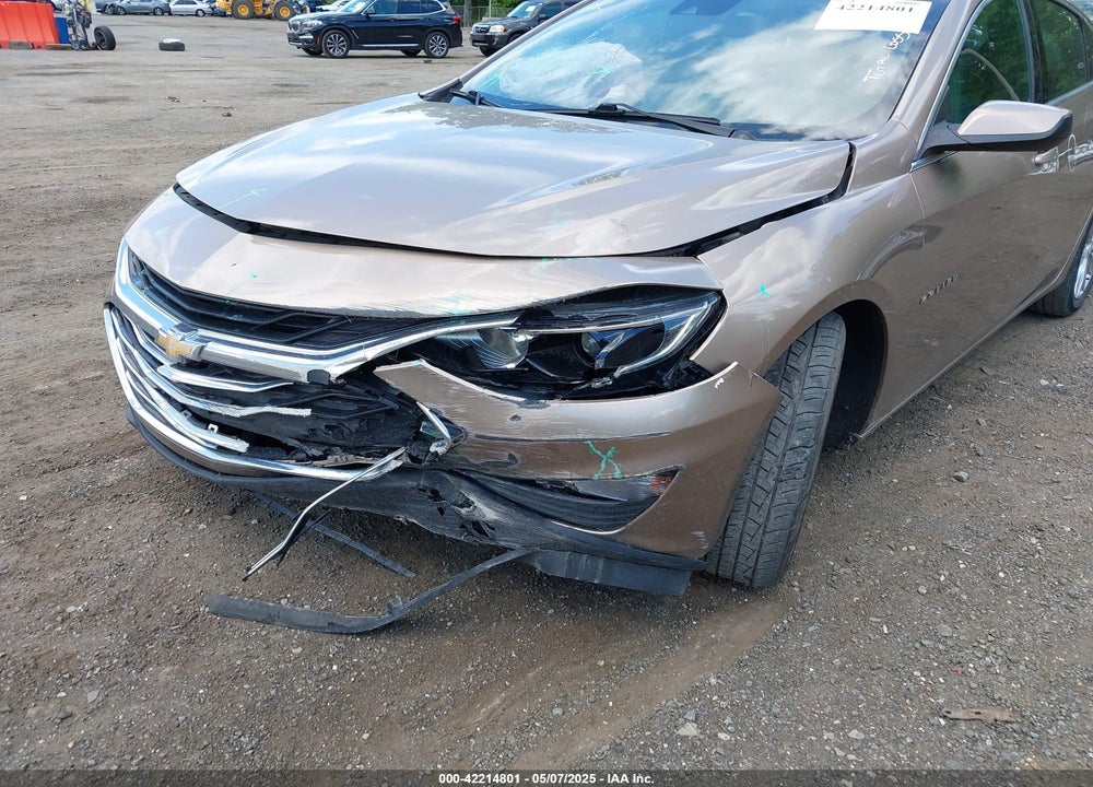 2019 CHEVROLET MALIBU LT VIN: 1G1ZD5ST9KF113468