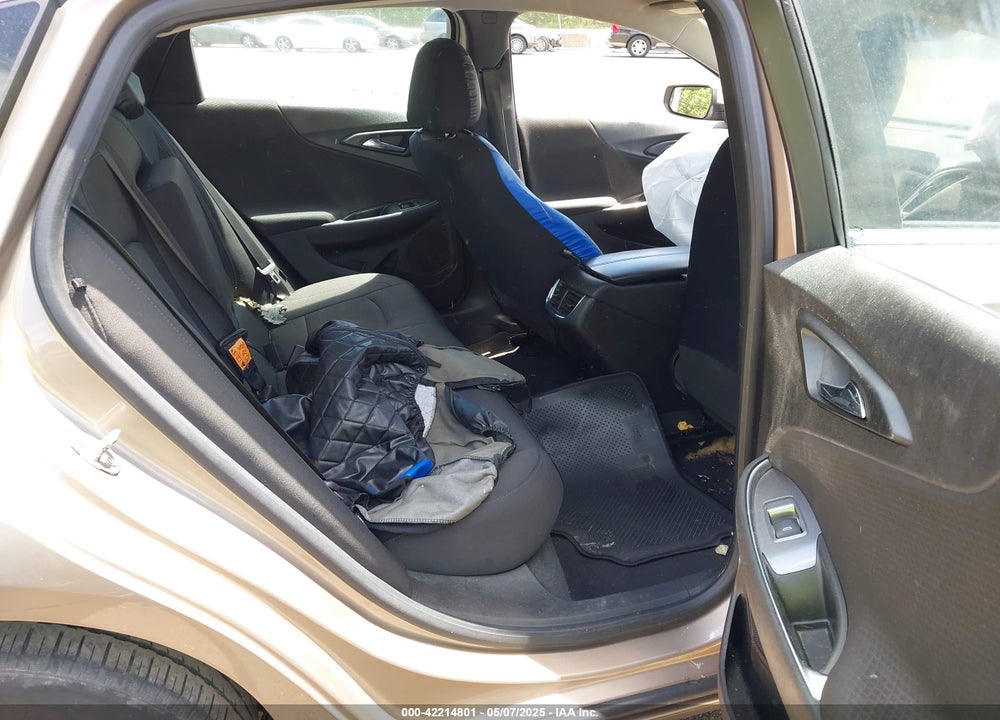 2019 CHEVROLET MALIBU LT VIN: 1G1ZD5ST9KF113468