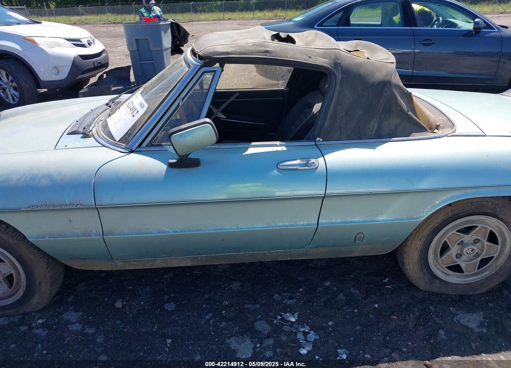 1983 ALFA ROMEO VELOCE 2000 SPIDER VIN: ZARBA5411D1016042