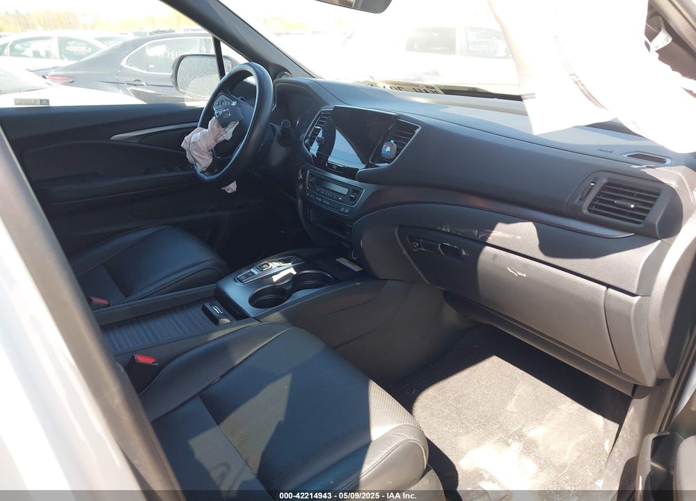 2023 HONDA PASSPORT VIN: 5FNYF8H58PB023201