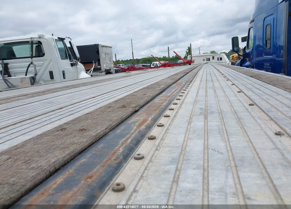 2015 UTILITY TRAILER MFG FLATBED TRAILER VIN: 1UYFS2481FA268804