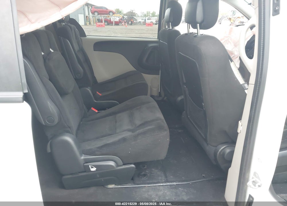 2016 DODGE GRAND CARAVAN SXT VIN: 2C4RDGCG1GR340996