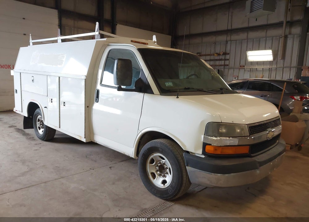 2013 CHEVROLET EXPRESS CUTAWAY 3500 VIN: 1GB0G2CG8D1152953