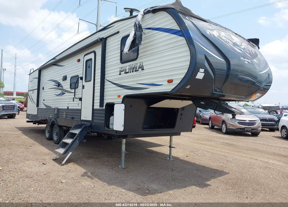 2018 PALOMINO BY FOREST RIVER PUMA SERIES M- VIN: 4X4FPUF28JP073335