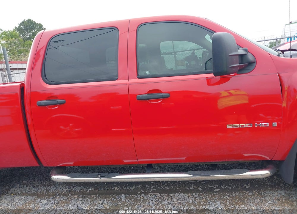 2007 CHEVROLET SILVERADO 2500HD VIN: 1GCHK23687F555746