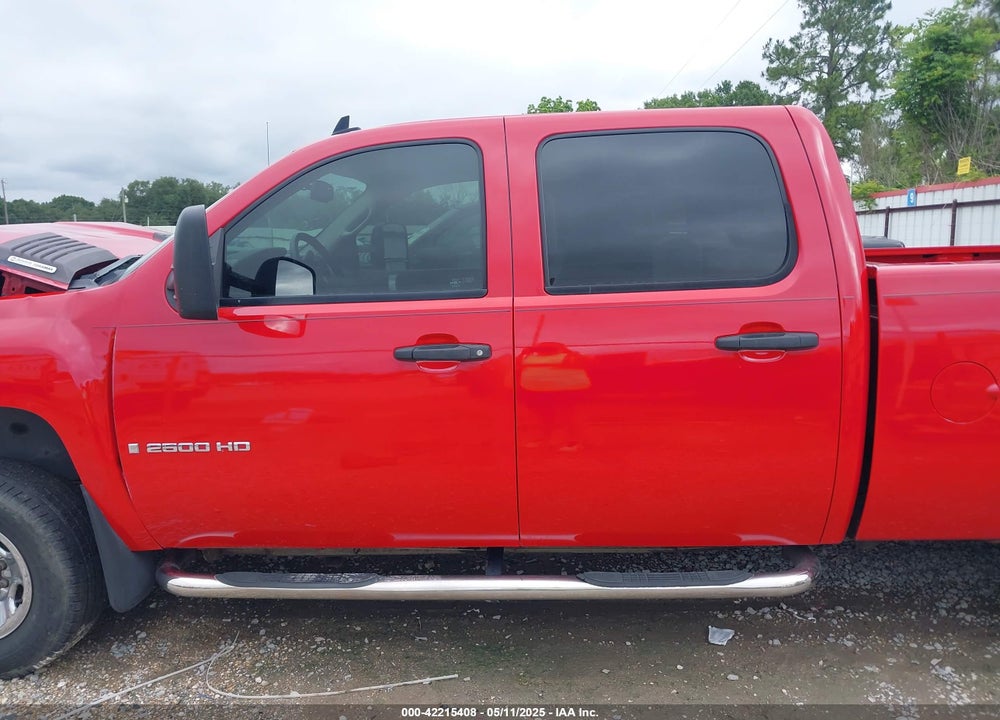 2007 CHEVROLET SILVERADO 2500HD VIN: 1GCHK23687F555746