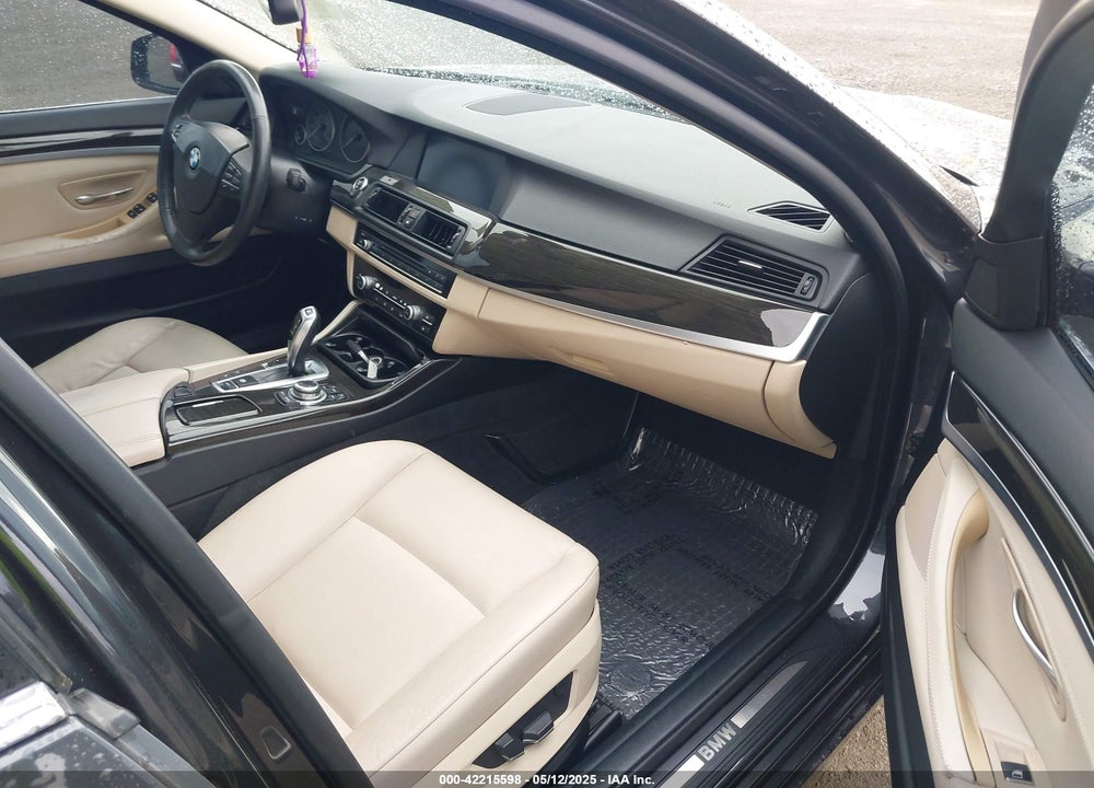 2012 BMW 528I XDRIVE VIN: WBAXH5C58CDW04658
