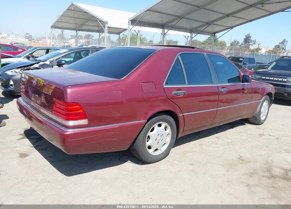 1992 MERCEDES-BENZ 400 VIN: WDBGA42E5NA061808