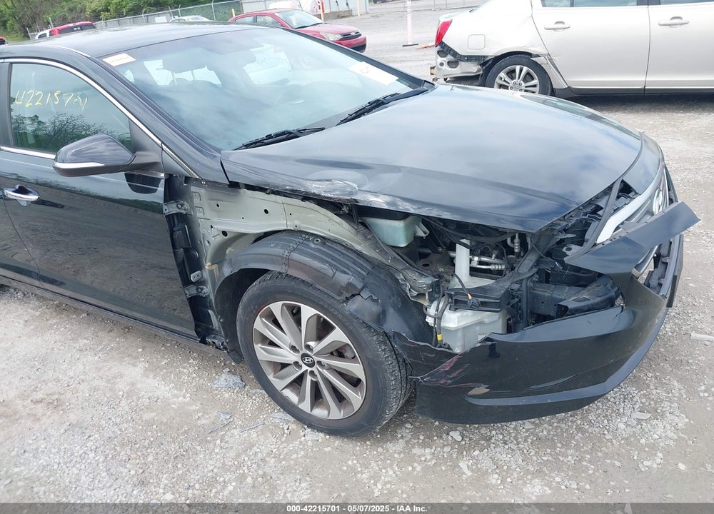 2015 HYUNDAI SONATA VIN: 5NPE34AF2FH099830