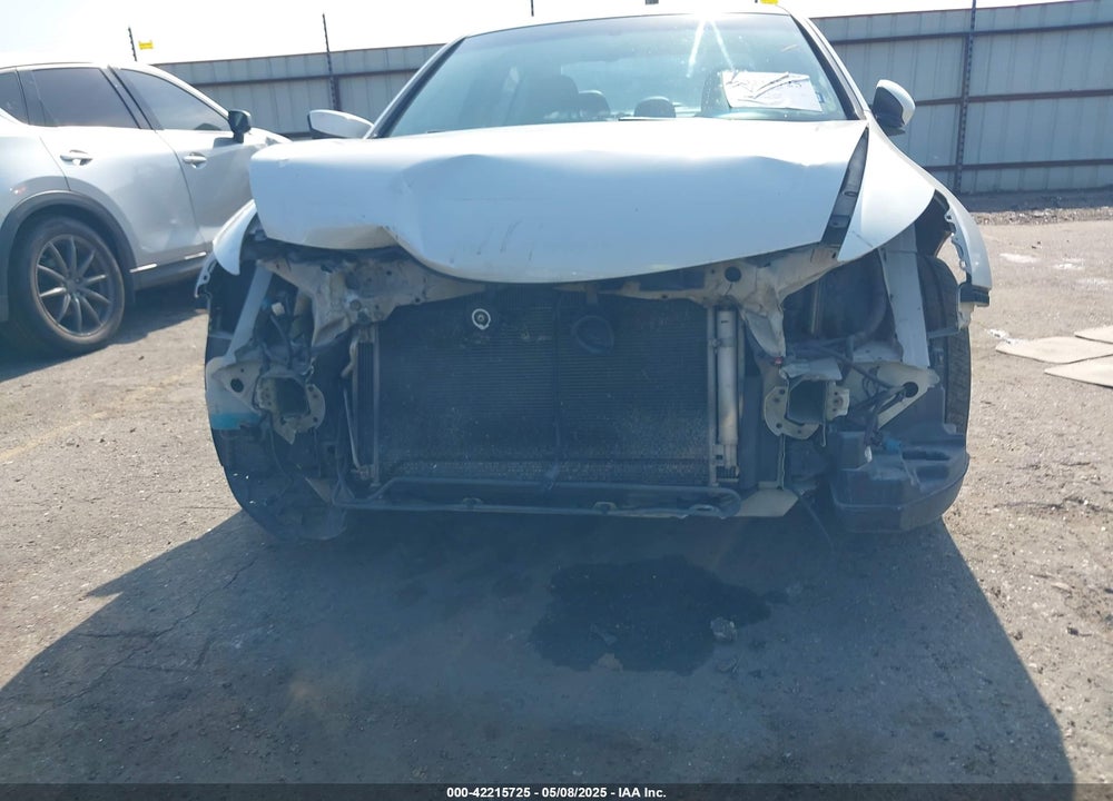 2010 HONDA ACCORD VIN: 1HGCP3F84AA031563