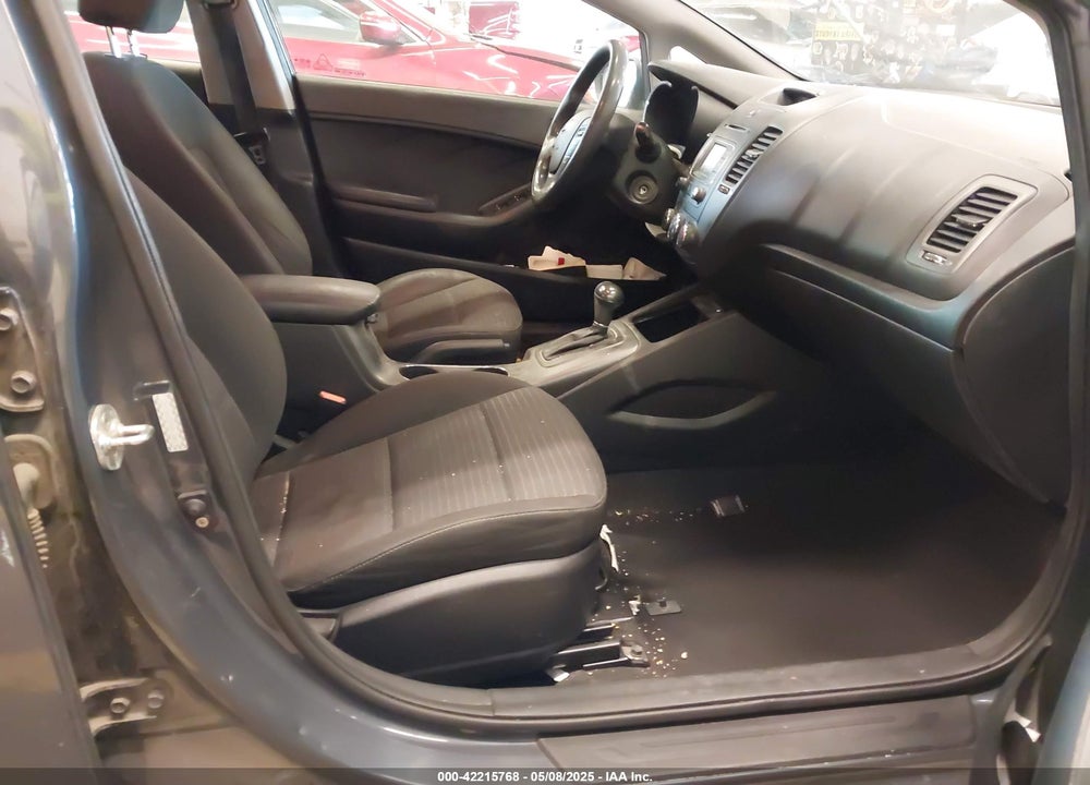 2016 KIA FORTE LX VIN: KNAFX4A60G5443632
