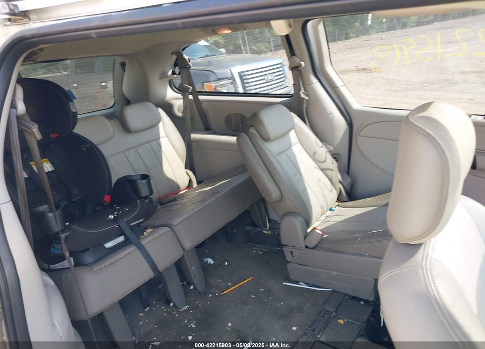 2005 DODGE GRAND CARAVAN SXT VIN: 2D4GP44L25R377919