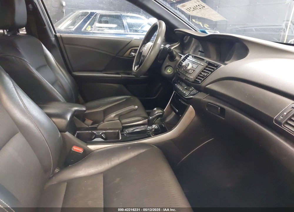 2016 HONDA ACCORD SPORT VIN: 1HGCR2F52GA143121