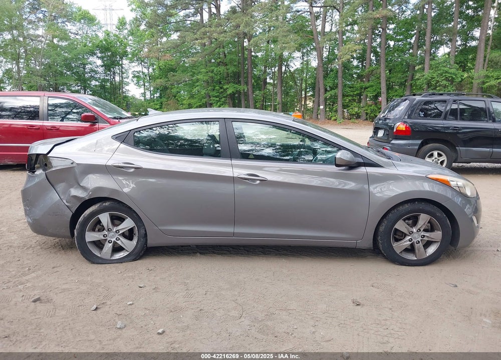2012 HYUNDAI ELANTRA VIN: KMHDH4AE9CU198677