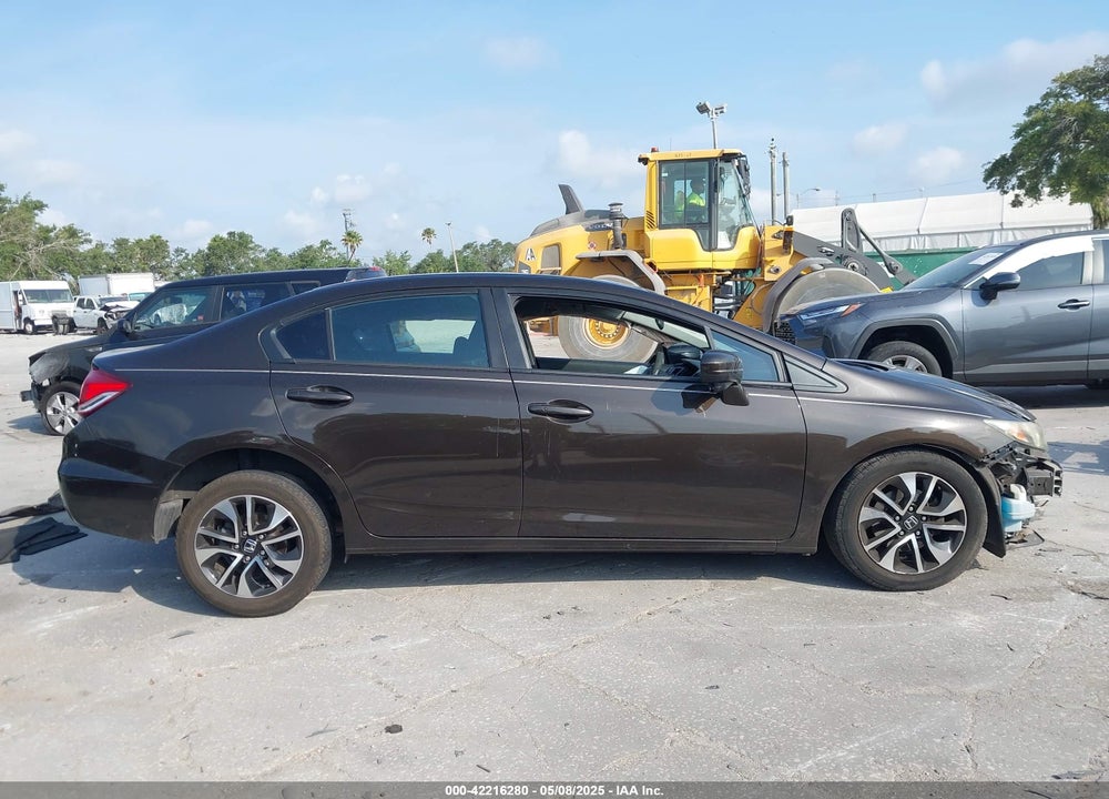 2014 HONDA CIVIC VIN: 2HGFB2F81EH555640