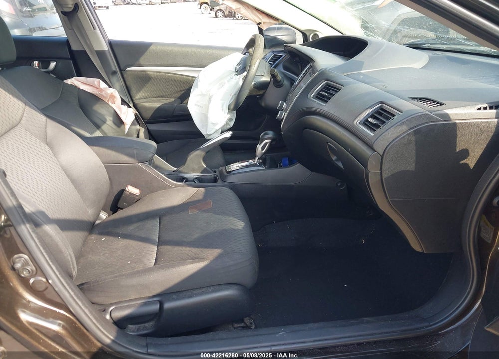 2014 HONDA CIVIC VIN: 2HGFB2F81EH555640