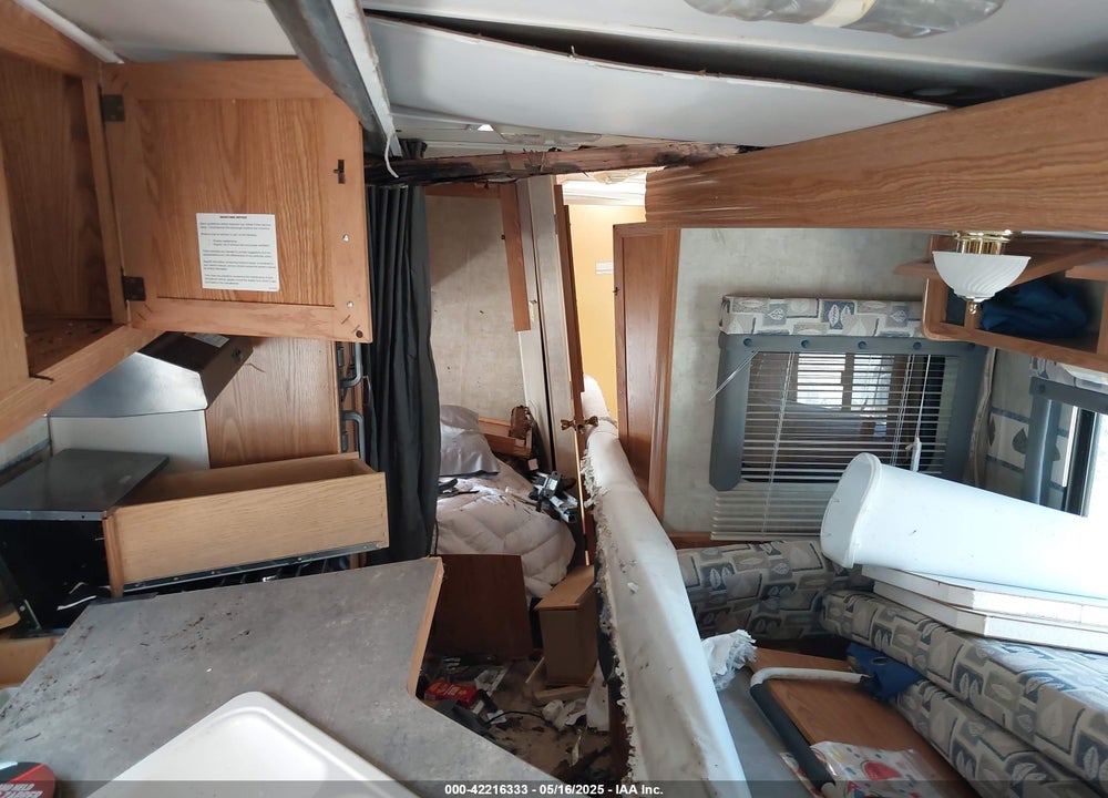 2006 FLEETWOOD WILDERNESS TRAVEL TRAILER VIN: 1ED1B302365341802