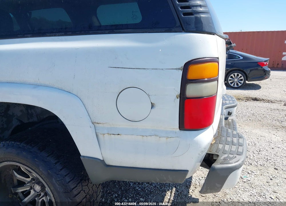 2004 CHEVROLET SUBURBAN 1500 Z71 VIN: 3GNFK16Z04G284447