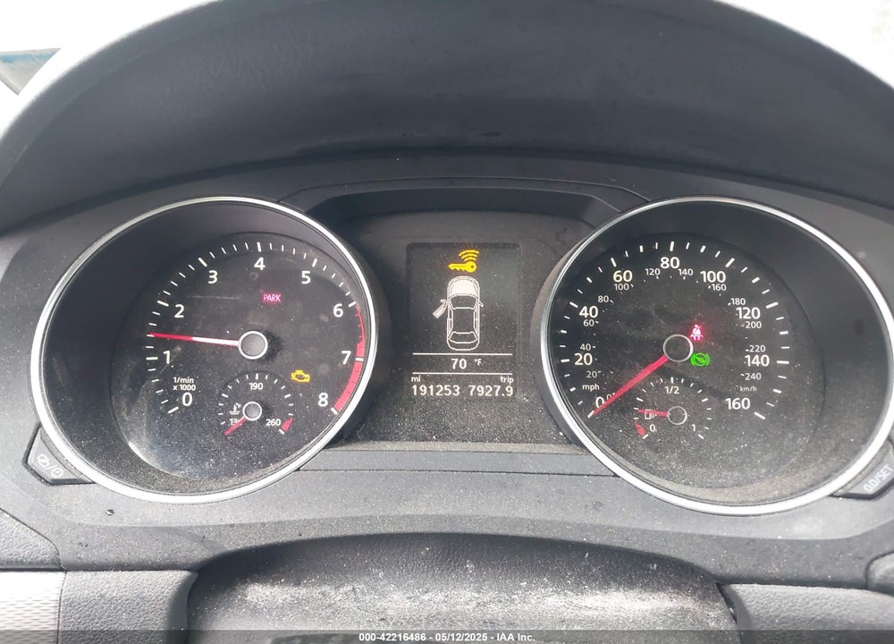 2017 VOLKSWAGEN JETTA VIN: 3VWDB7AJ6HM215805