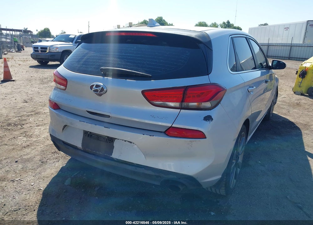 2018 HYUNDAI ELANTRA GT VIN: KMHH55LC1JU086867
