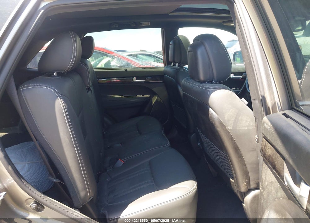 2014 KIA SORENTO VIN: 5XYKW4A75EG489362