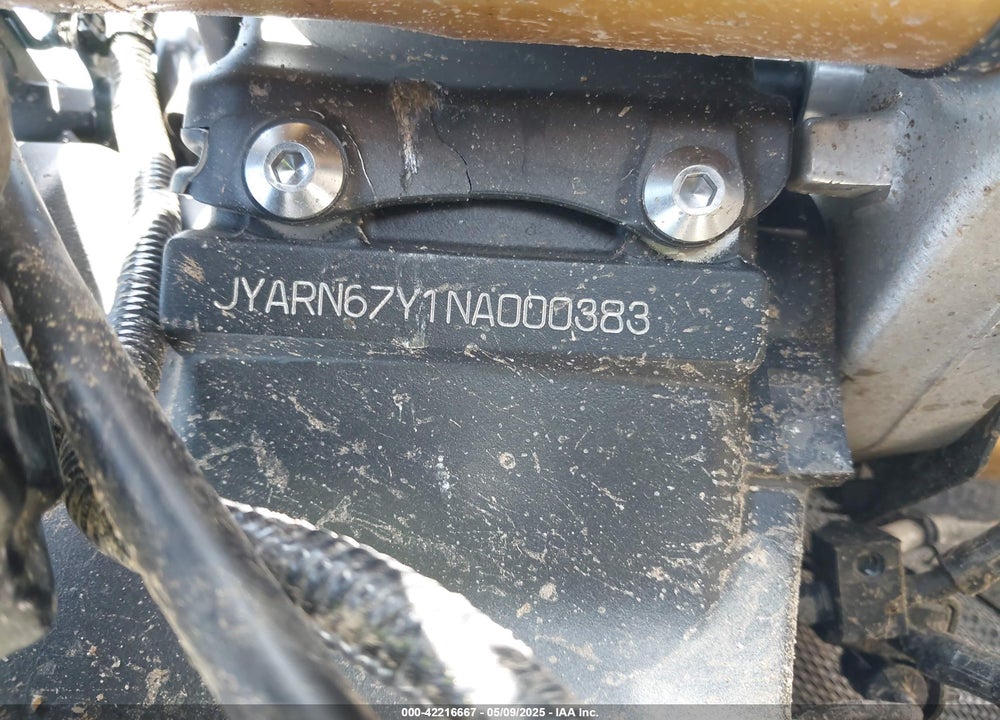 2022 YAMAHA YZFR1M C VIN: JYARN67Y1NA000383