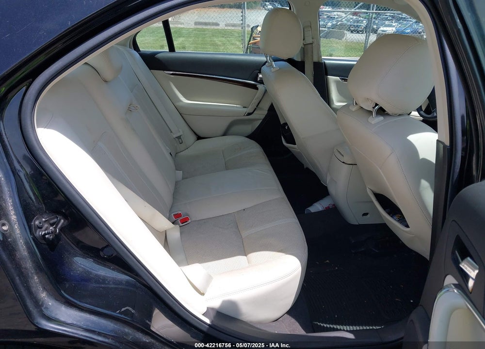 2012 LINCOLN MKZ VIN: 3LNHL2GC5CR802646