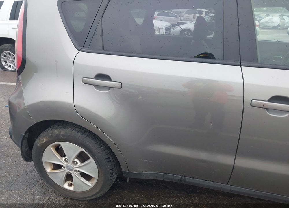 2014 KIA SOUL VIN: KNDJN2A24E7057740