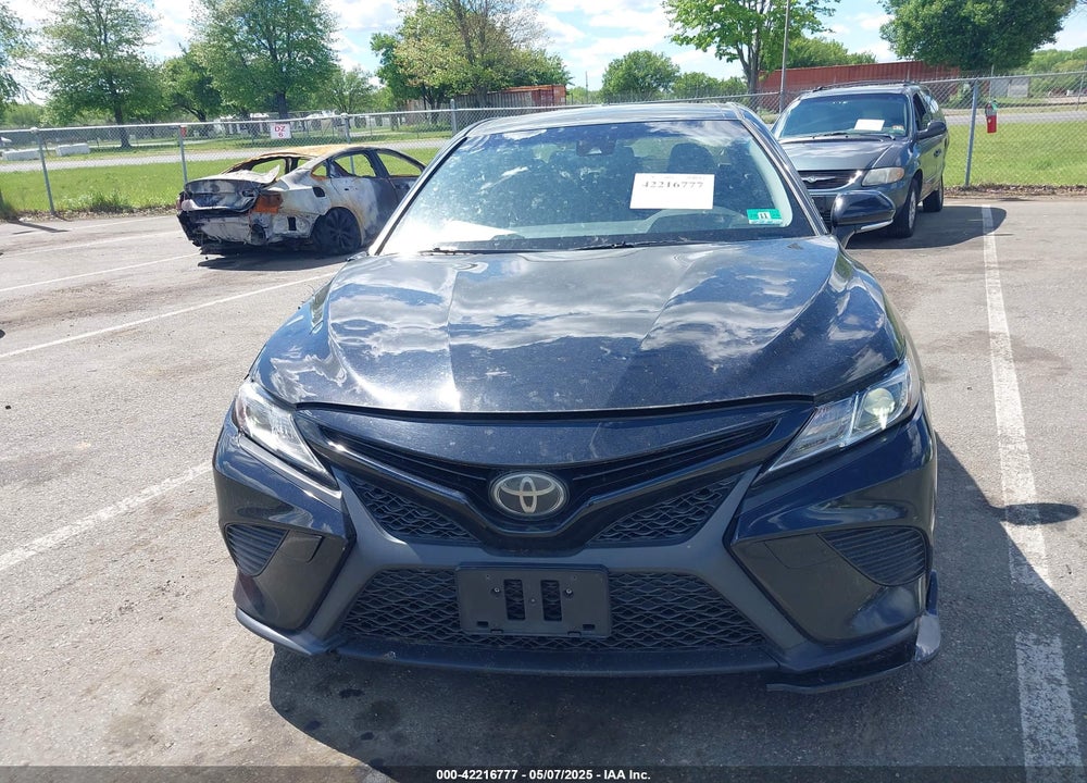 2018 TOYOTA CAMRY VIN: JTNB11HK2J3012373