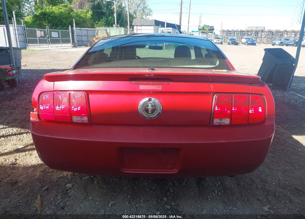 2008 FORD MUSTANG V6 DELUXE/V6 PREMIUM VIN: 1ZVHT80N185124424