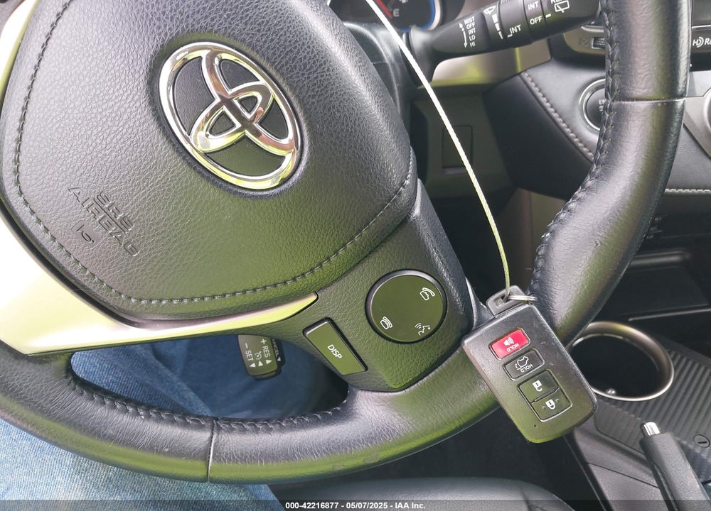 2015 TOYOTA RAV4 VIN: JTMDFREV6FJ039249