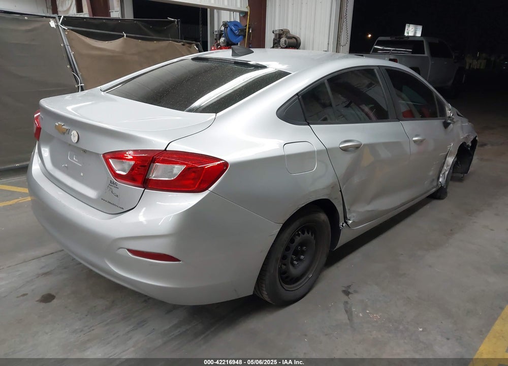 2018 CHEVROLET CRUZE VIN: 1G1BC5SM9J7168119