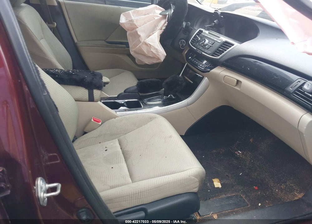 2016 HONDA ACCORD VIN: 1HGCR2F32GA118301