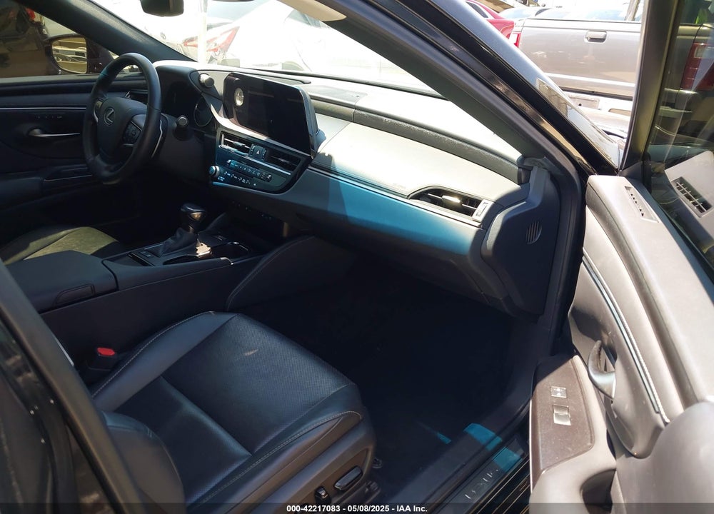 2024 LEXUS ES 300H VIN: 58ADA1C18RU044024
