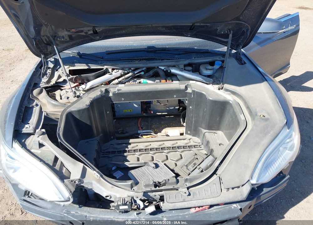2015 TESLA MODEL S VIN: 5YJSA1H17FFP74930