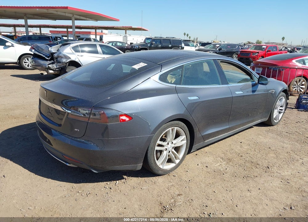 2015 TESLA MODEL S VIN: 5YJSA1H17FFP74930