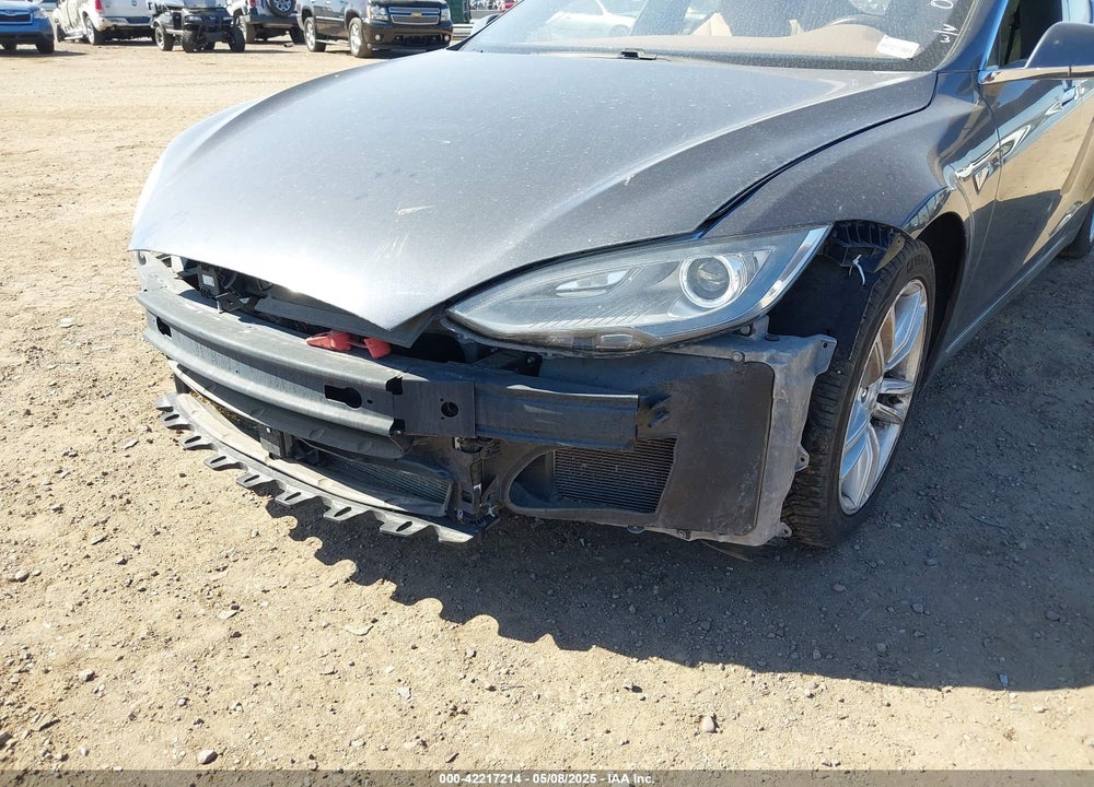 2015 TESLA MODEL S VIN: 5YJSA1H17FFP74930
