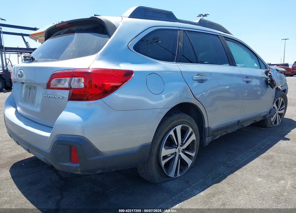 2018 SUBARU OUTBACK 2.5I LIMITED VIN: 4S4BSANC6J3354807
