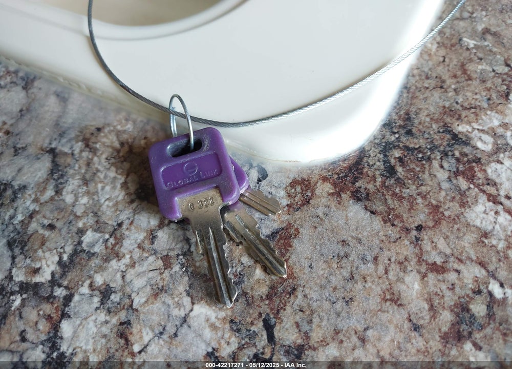 2017 KEYS HIDAWAY 26RLS VIN: 4YDT26R27H7202039