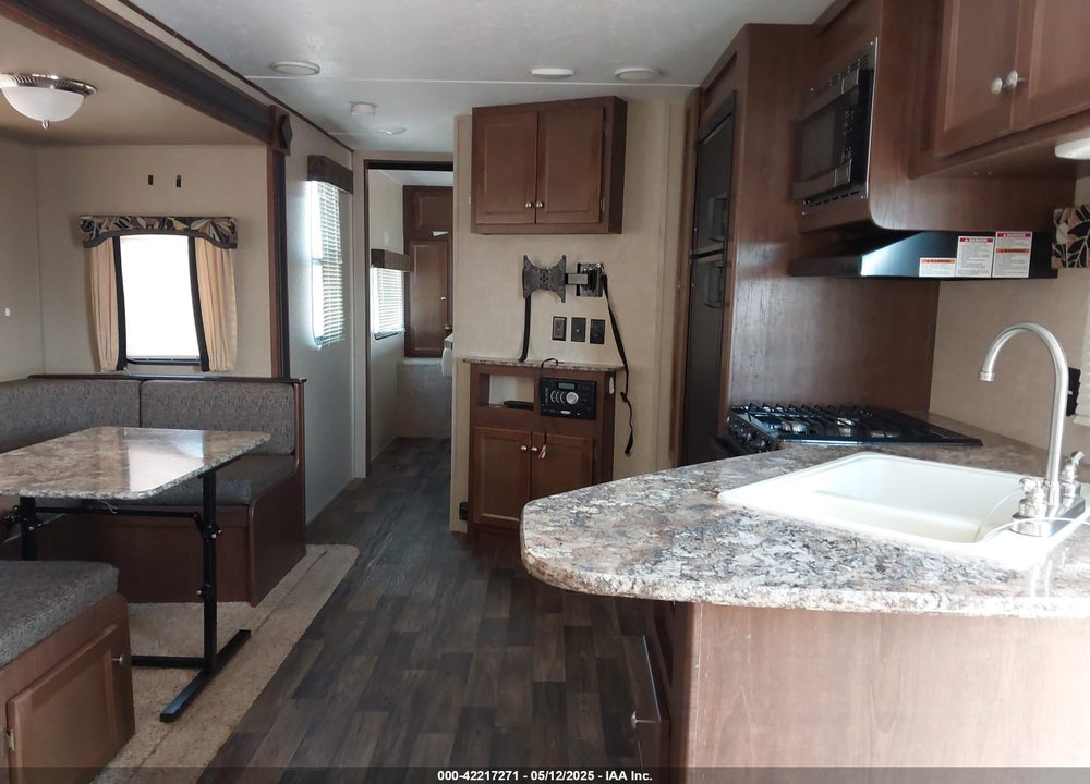 2017 KEYS HIDAWAY 26RLS VIN: 4YDT26R27H7202039