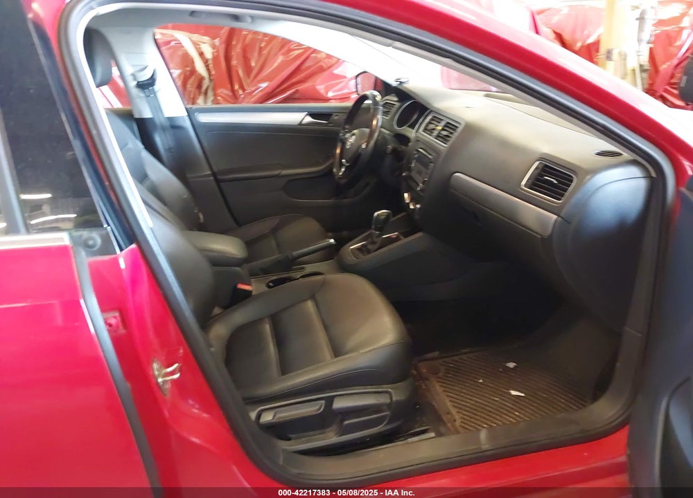2015 VOLKSWAGEN JETTA 1.8T SE VIN: 3VWD17AJ0FM242112