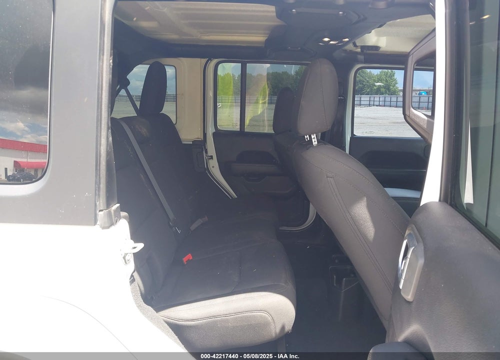2019 JEEP WRANGLER UNLIMITED SAHARA 4X4 VIN: 1C4HJXEN7KW535887