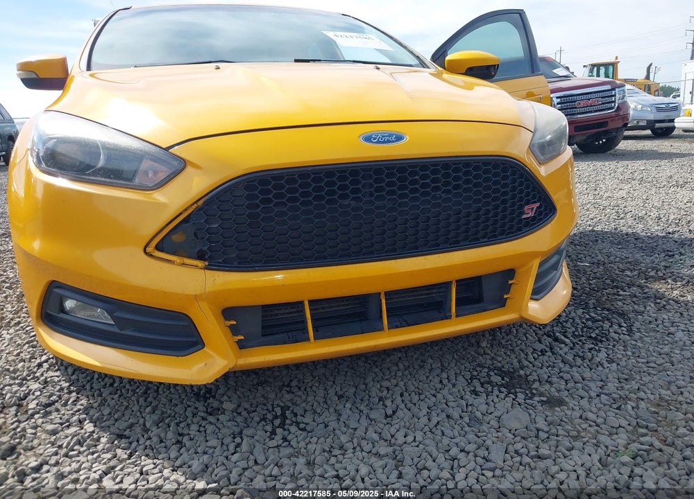 2015 FORD FOCUS ST VIN: 1FADP3L97FL358170