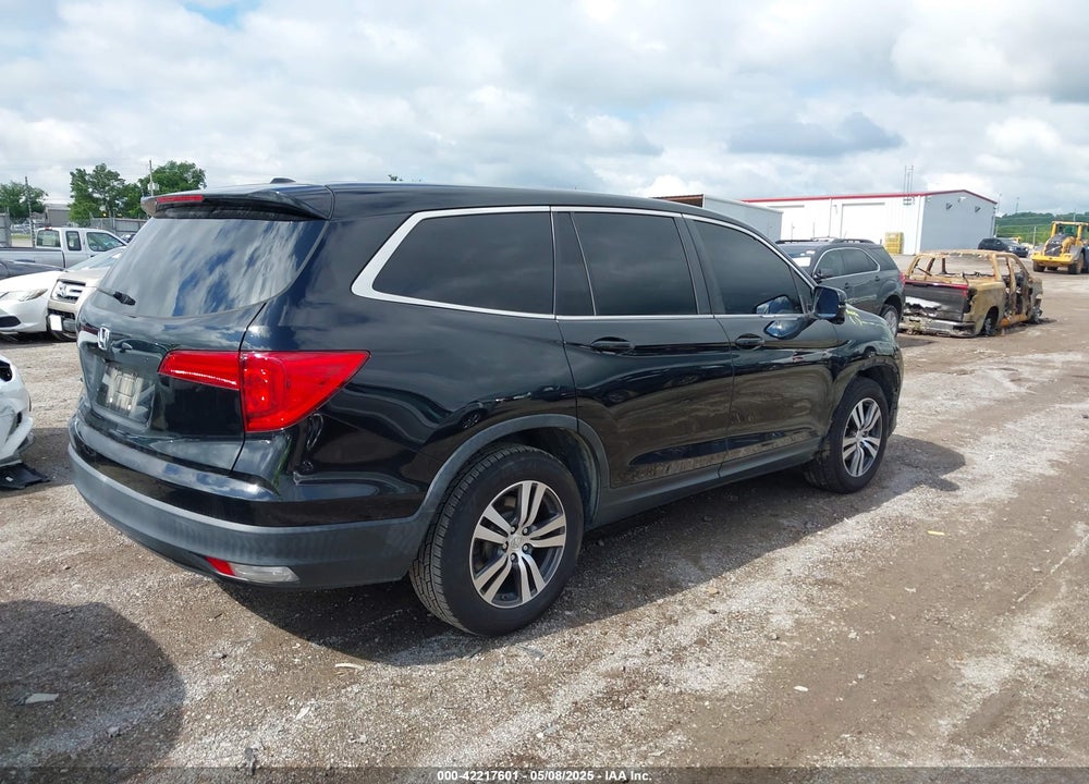2018 HONDA PILOT VIN: 5FNYF5H53JB018980