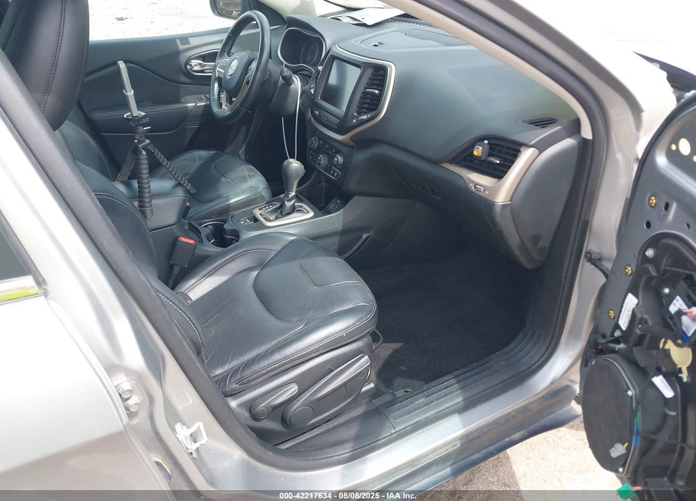 2015 JEEP CHEROKEE VIN: 1C4PJLDBXFW670735